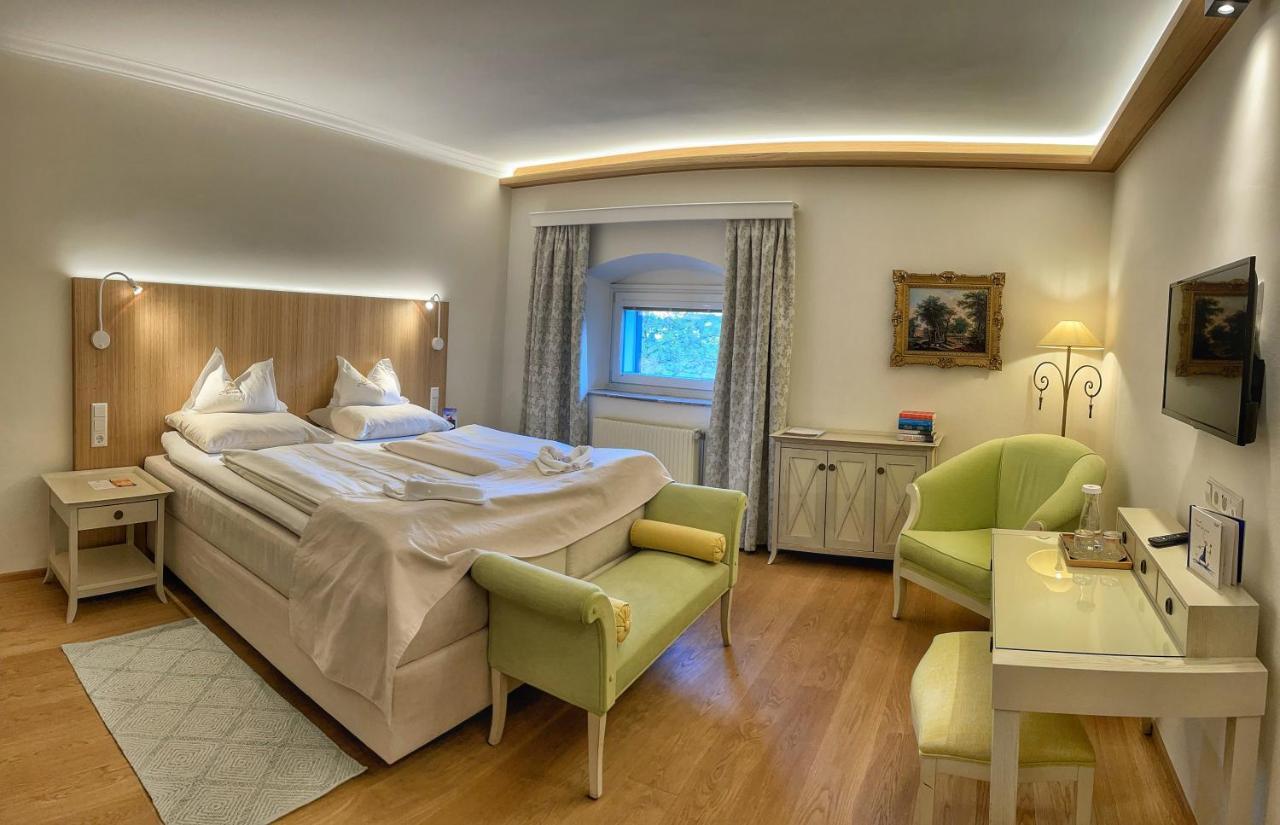 Hotel Schloss Lerchenhof Hermagor-Pressegger See Esterno foto
